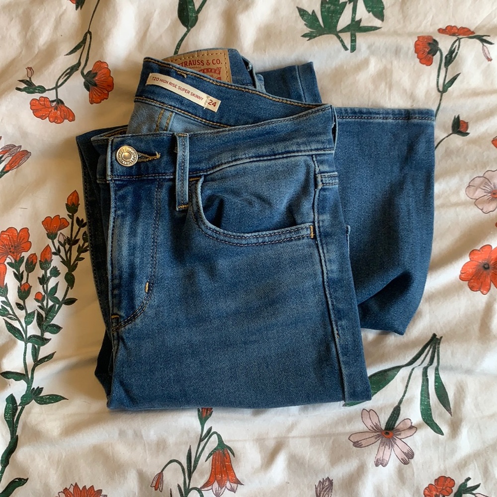 Levi’s 720 High Rise Super Skinny